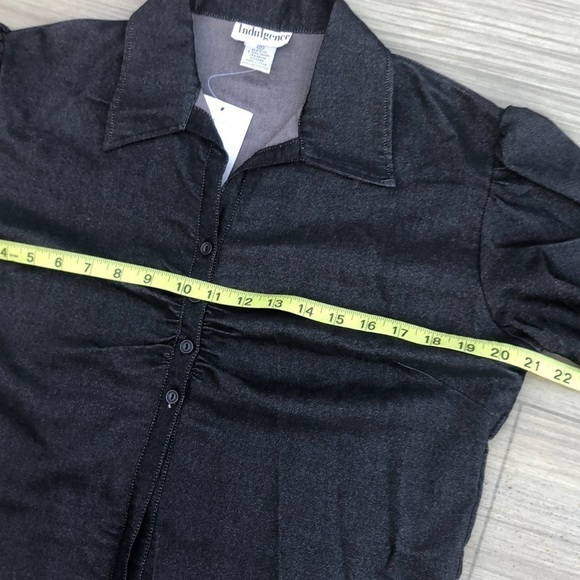 Button down Blouse Size Medium New with tags - Picture 8 of 9